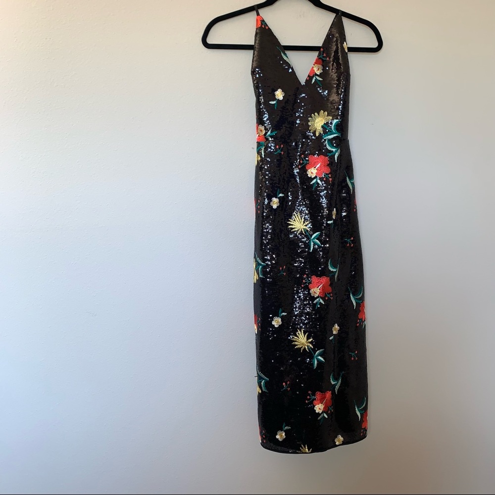 New, Lovers + Friends Floral Print Embroidered Sequins Midi Dress